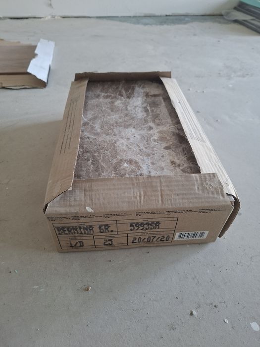 Плочки за баня/тоалетна. Чисто нови