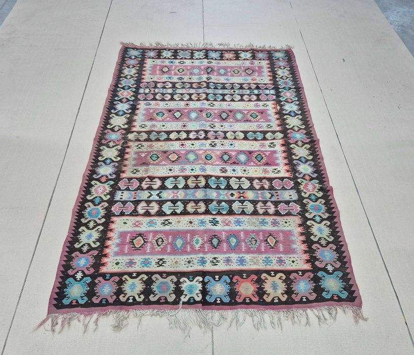 Стар Чипровски килим