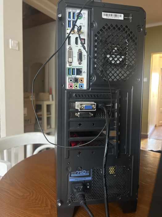 Геймърски компютър i7-4770K / 16GB RAM / GTX 760 2GB / Windows 10 Pro