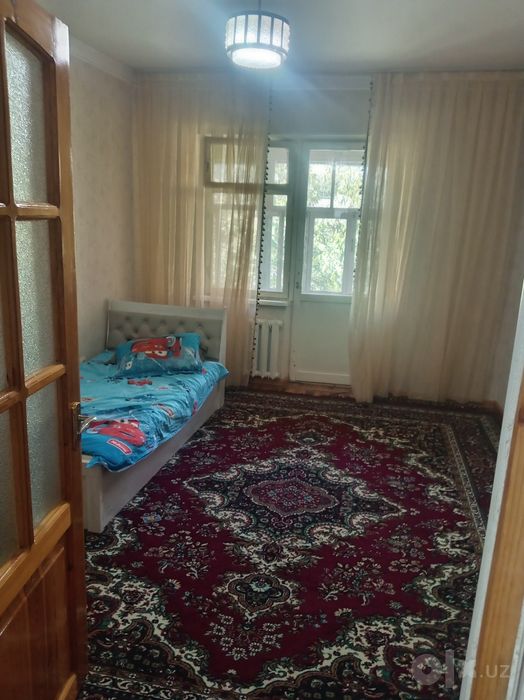 Прадаётся квартир на Яхё гуломов 4/4/4