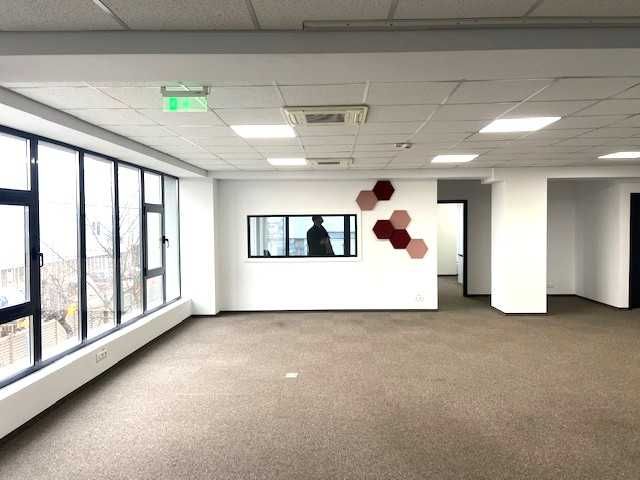 Birouri clasa A, 280 mp, str Stefan cel Mare, locuri de parcare inclus