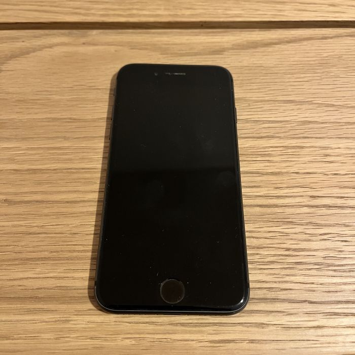 Telefon iPhone 8 Negru