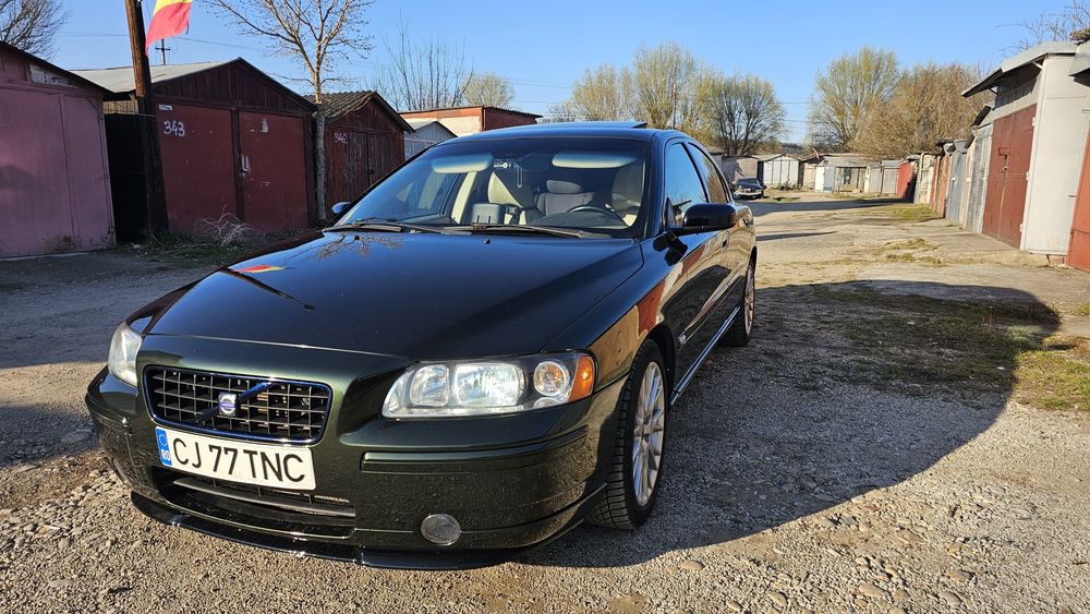 Volvo S60 D5 Summum Facelift-Configurație rară, întreținută exemplar