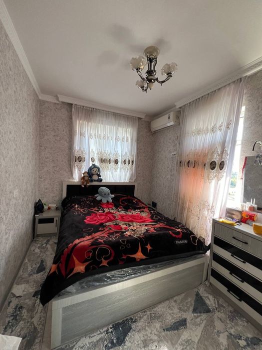 СРОЧНО продаётся квартира в поселке Улугбек