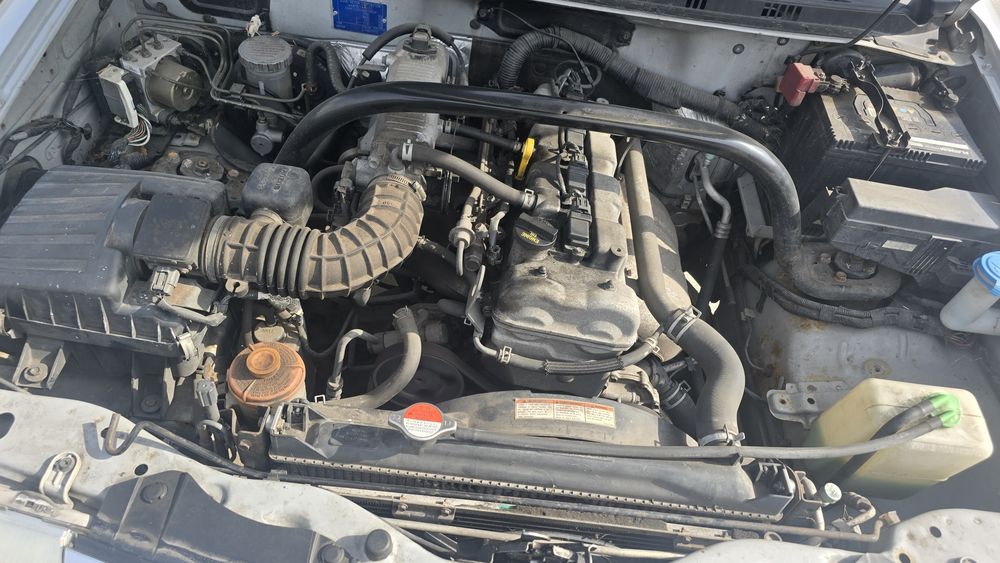 Suzuki grand vitara 2.0i на части