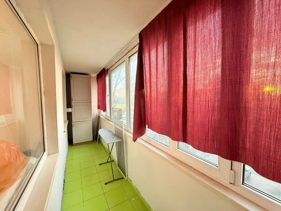 продам 1 ком квартиру в 9 мкр.