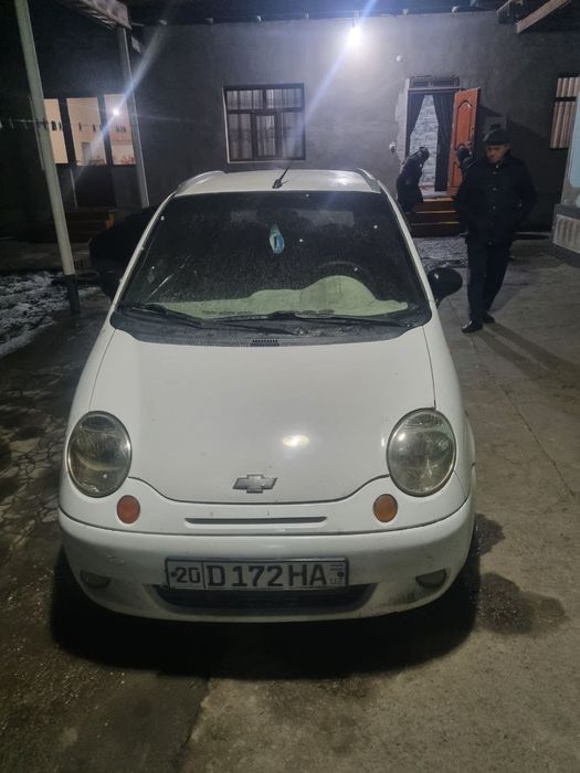 Матиз машинаси сотилади