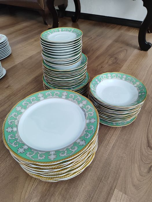 Кухонные посуды новые срочно