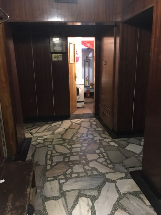 Продава се Многостаен апартамент в Шумен, Добруджански - 108 кв.м за 1322 €/кв.м - Снимка #2