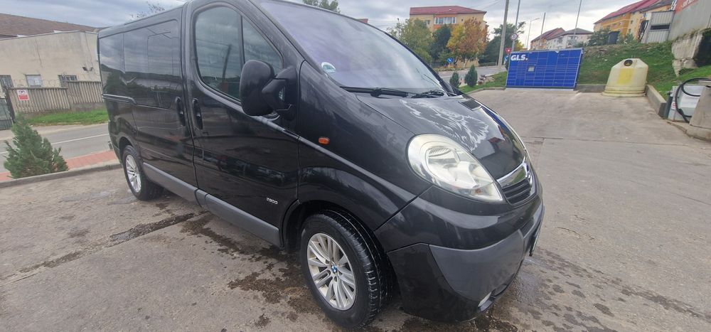 Vand Opel Vivaro 2.0 anul 2008