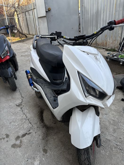 Мопед м8 про в хорошем состоянии