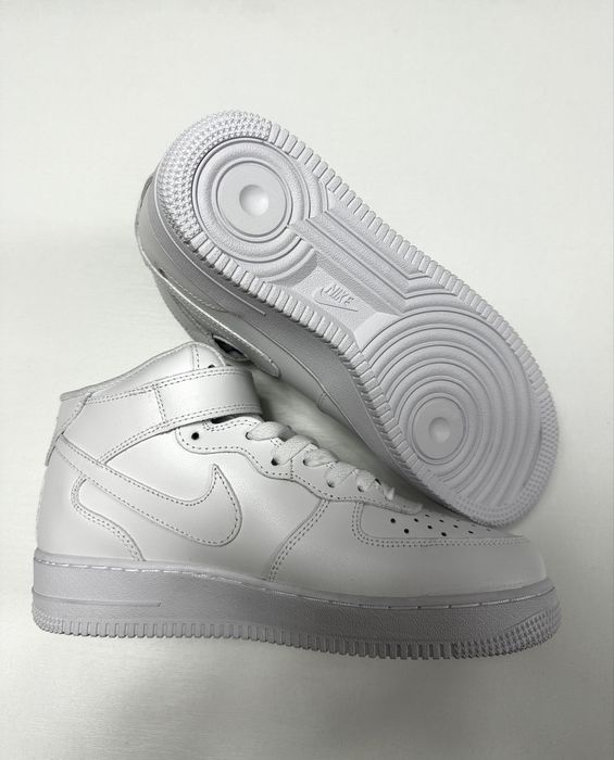 Air Force 1 Mid White | 41 |