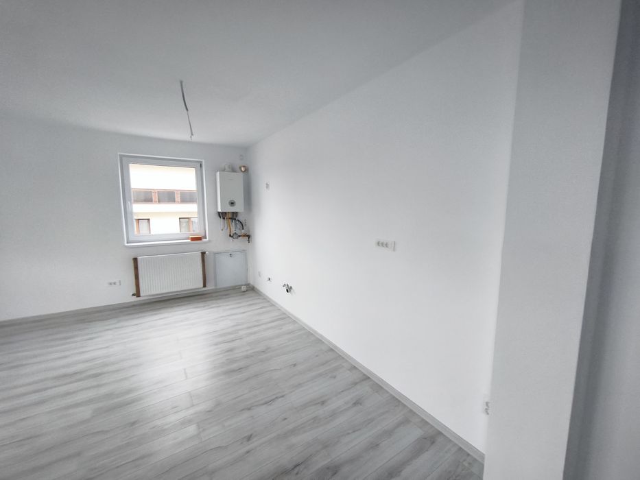 Vând apartament cu 2 camere