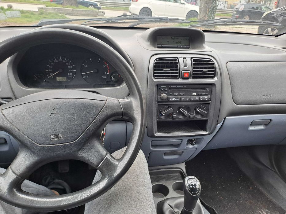 Мицубиши Спейс Стар