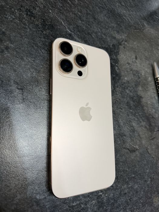 Iphone 16 PRO MAX GOLD + подарок Монитор sanc 144 гц (подарок)