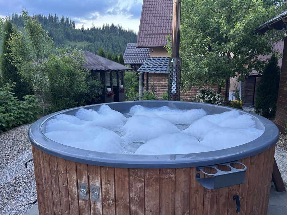 Cabana  Pensiunea paraul rece si Ciubar in Bucovina !