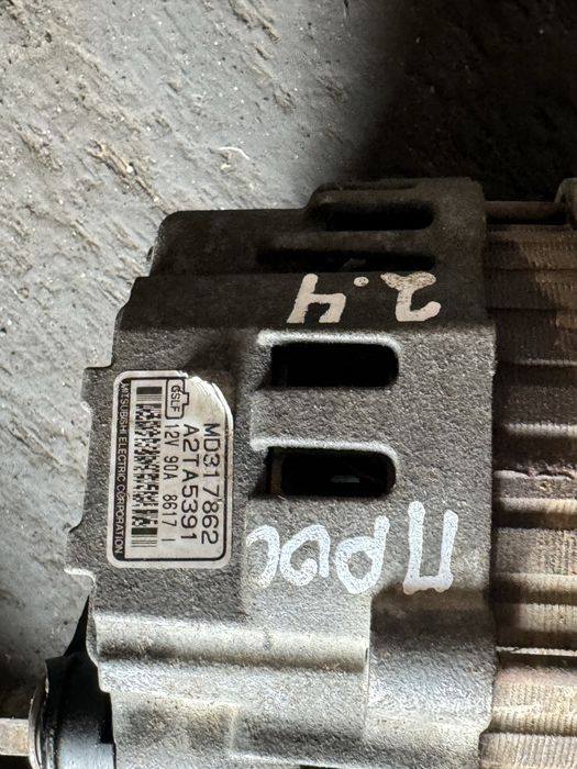 Генератор на митсубиси 2.4 амереканец