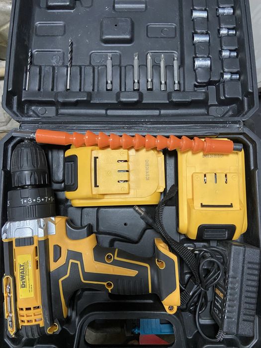 Дрель шуруповерт