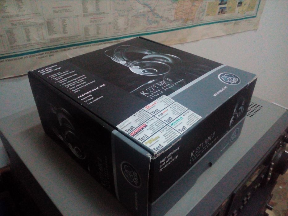 Профессионалний студийний наушники фирмы АКГ