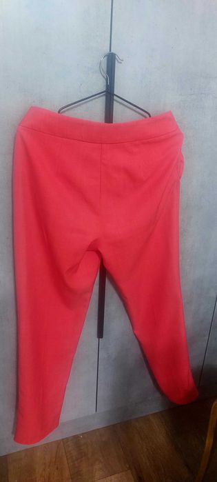 Костюм брючный женский