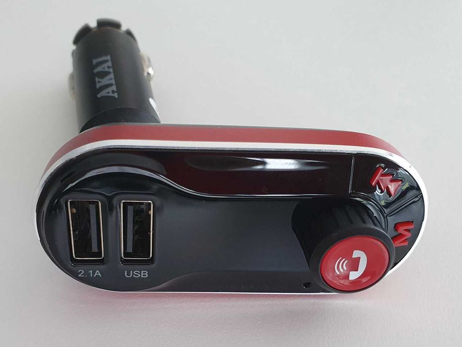 Modulator FM cu Bluetooth Akai FMT-66B (incarcator USB 5V 2.1A/ 10.5W)