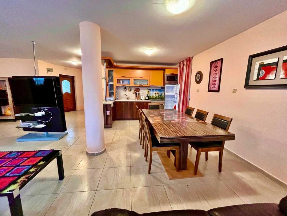 Продава се Къща в Свети Влас - 230 кв.м за 1305 €/кв.м - Снимка #2