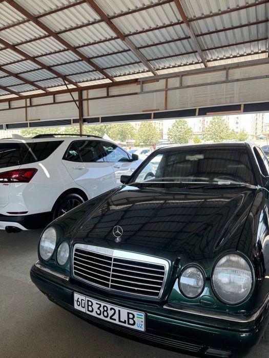 Mercedes 210, 2.2 объём двиготель