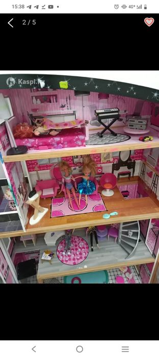 Продам большой  кукольный дом