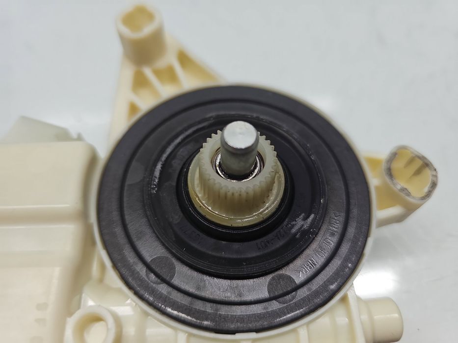 Motoras geam stanga fata Mercedes Clasa C (W204) [Fabr 2007-2014] Berl