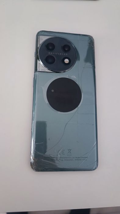 Vând oneplus 11 negru