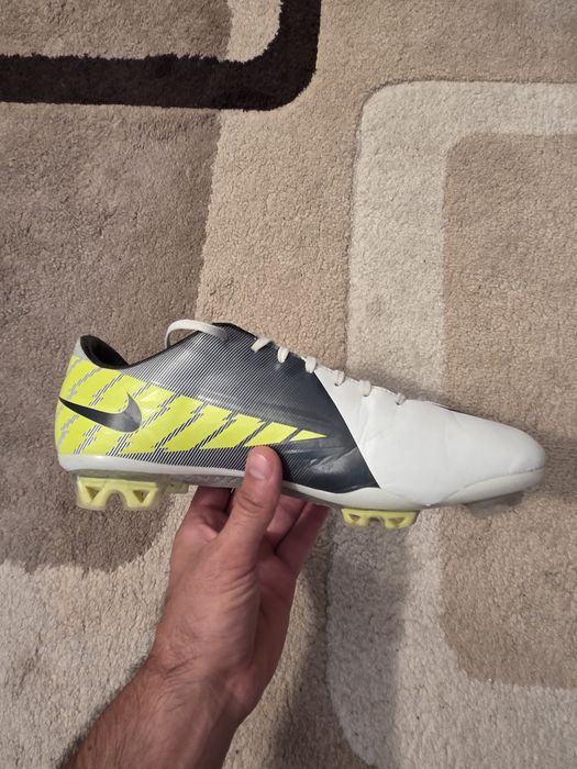 Vand ghete de fotbal Nike Mercurial Vapor Superfly 2 Elite FG in stare foarte buna
Nr 44,