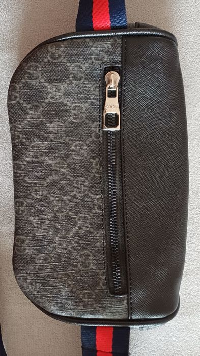 Borsetă GUCCI , nouă