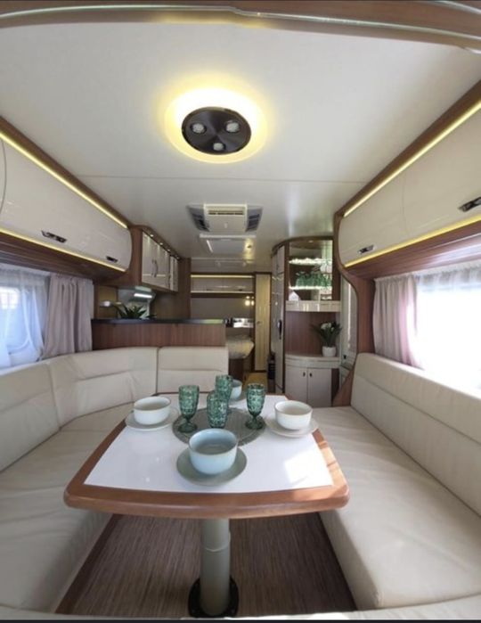 Rulota Hobby 560 CFE -2015 4-6 locuri
