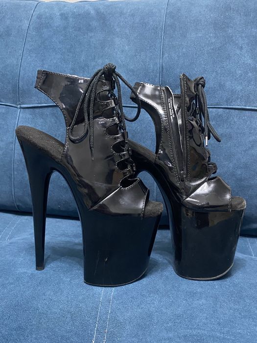 Стрипы Pleaser, размер 37