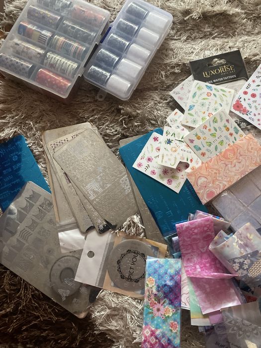 Accesorii pentru unghii