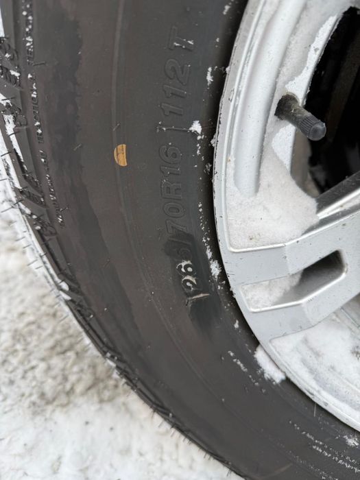 Продам летние шины с дисками