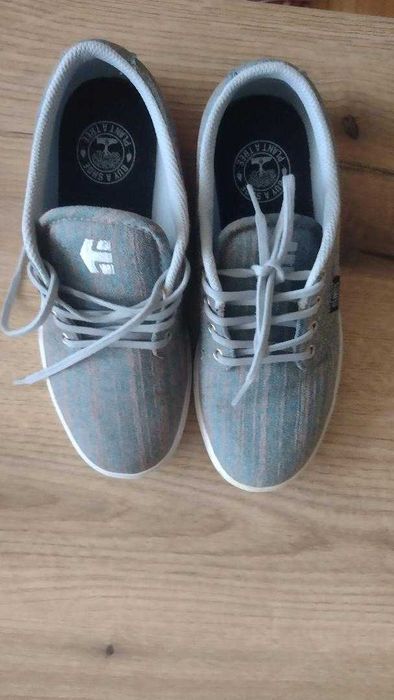 обувки Сникърси Etnies Jameson 2