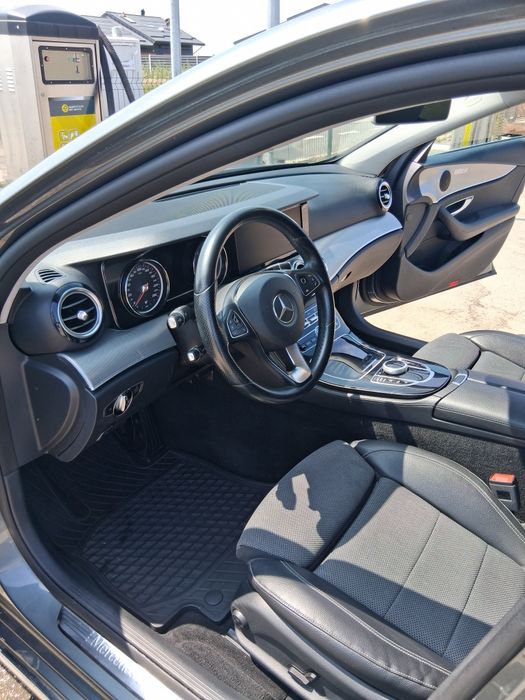 Mercedes Benz E 200