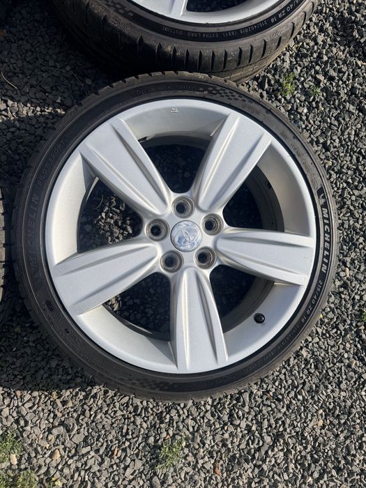 Jante aliaj R18 5x114.3 + anvelope 215/40 R18 – stare foarte bună