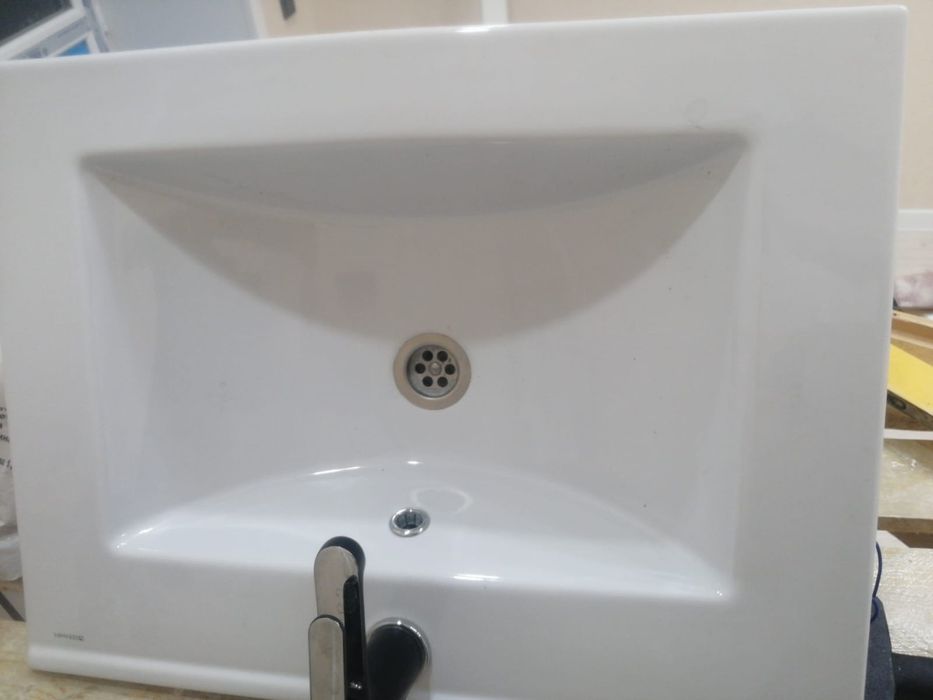 Раковина в ванну  город Астана