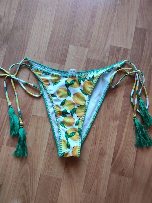 Vand costum baie lamaie Italia