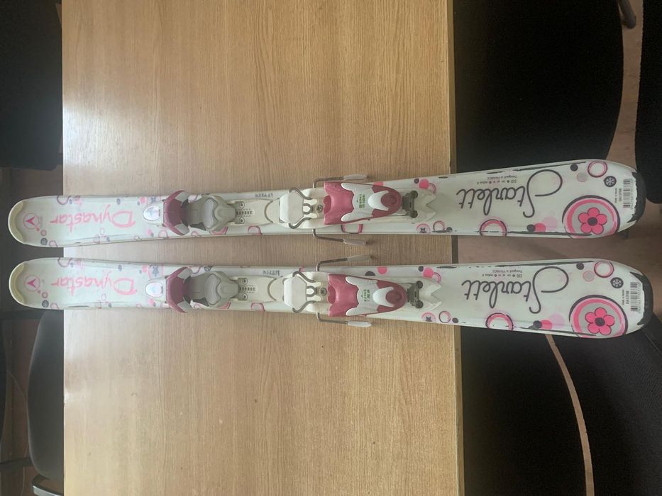 Vând schiuri 110 cm