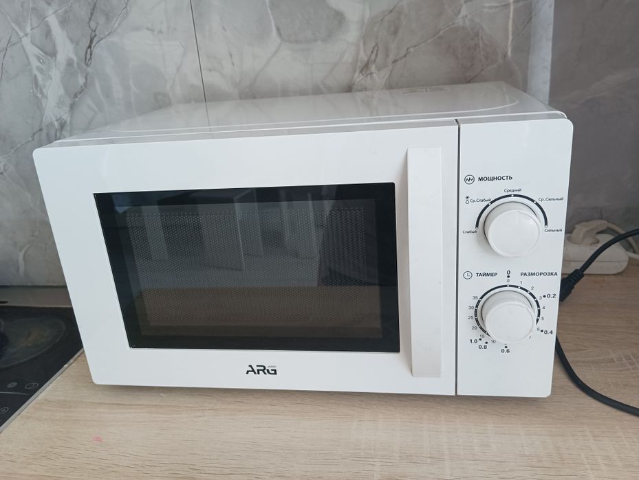 Продам микроволновку, возможно доставлю.