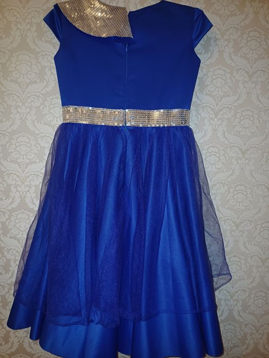 Продам нарядное платье