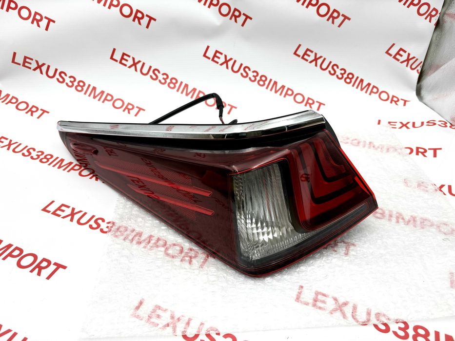 Фонарь светодиодный lexus ES250 задний левый