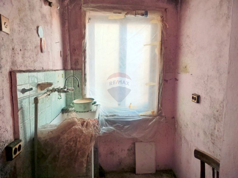 Продава се Етаж от къща в Попово - 245 кв.м за 354 €/кв.м - Снимка #11