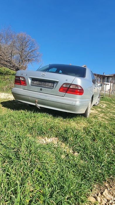 Мерцедес w210  2.0