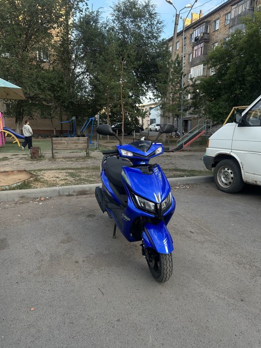 Продаю м8 новый