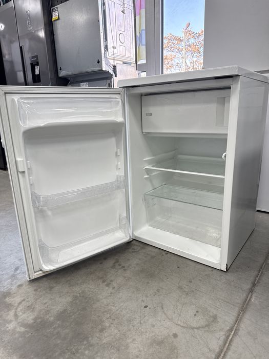 Хладилник с фризер electrolux