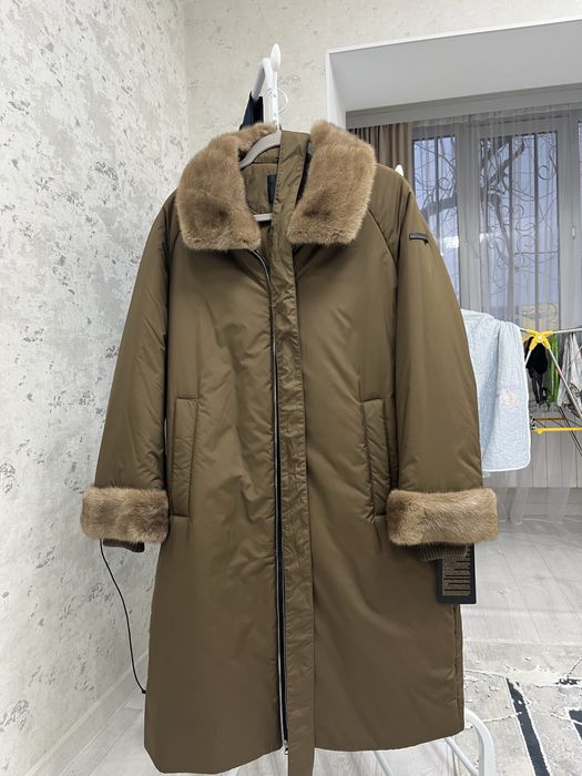 Продам женскую куртку с норковым мехом